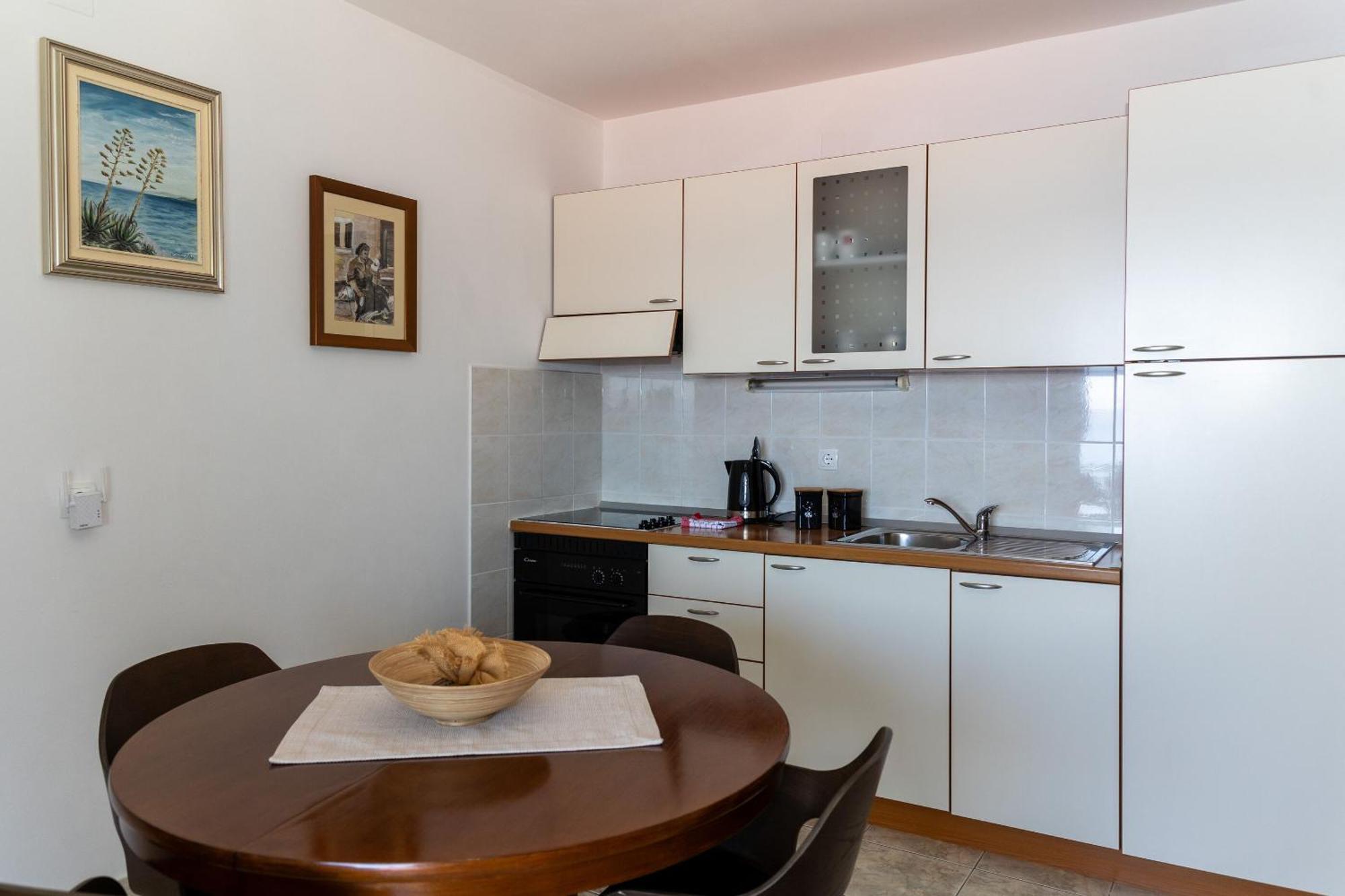 Apartments Dijana Prigradica Exterior photo